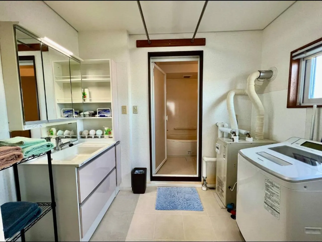 Holiday home 【One House 】白老駅から徒歩1分/グループ・家族で一棟貸切/ウポポイへのアクセスも抜群 Villa Shiraoi